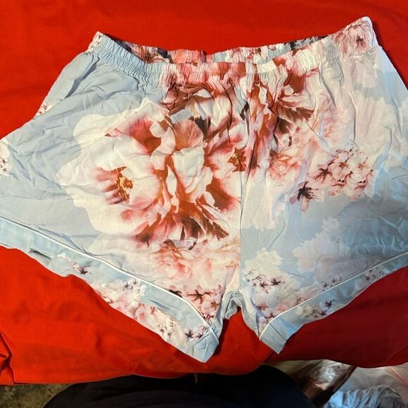 Plum Pretty Sugar NWOT Pajamas - Picture 4 of 4